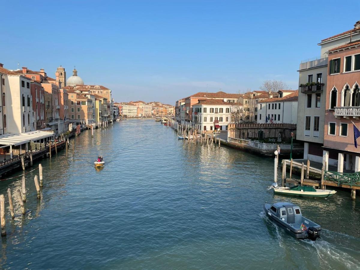 Canal Riva De Biasio Венеция Екстериор снимка